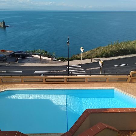 Location Vue Mer Du Samedi Au Samedi, Clim, Parking, Piscine, Plage Collioure Ngoại thất bức ảnh